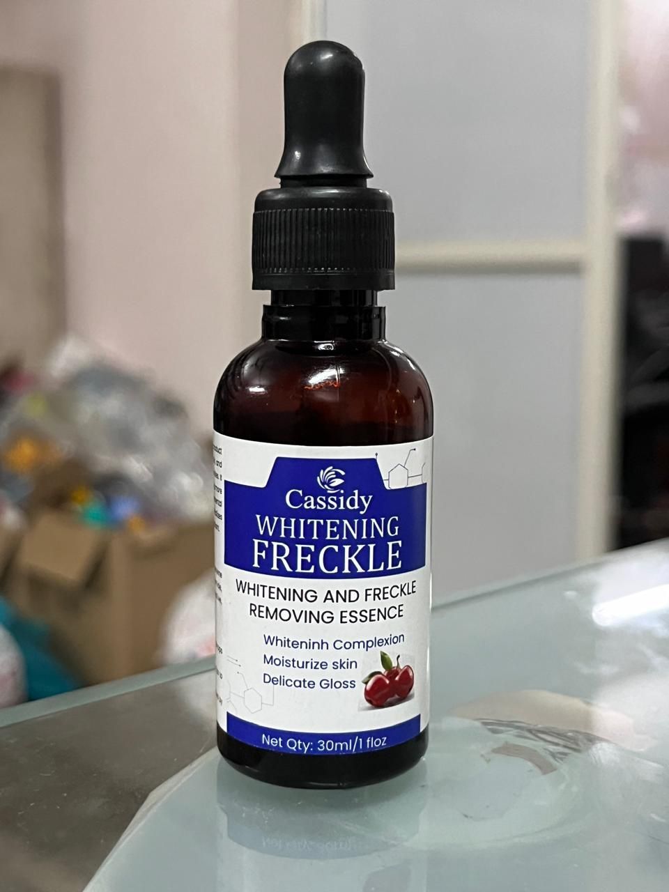 CASSIDY Whitening Frenkle  Removal Serum